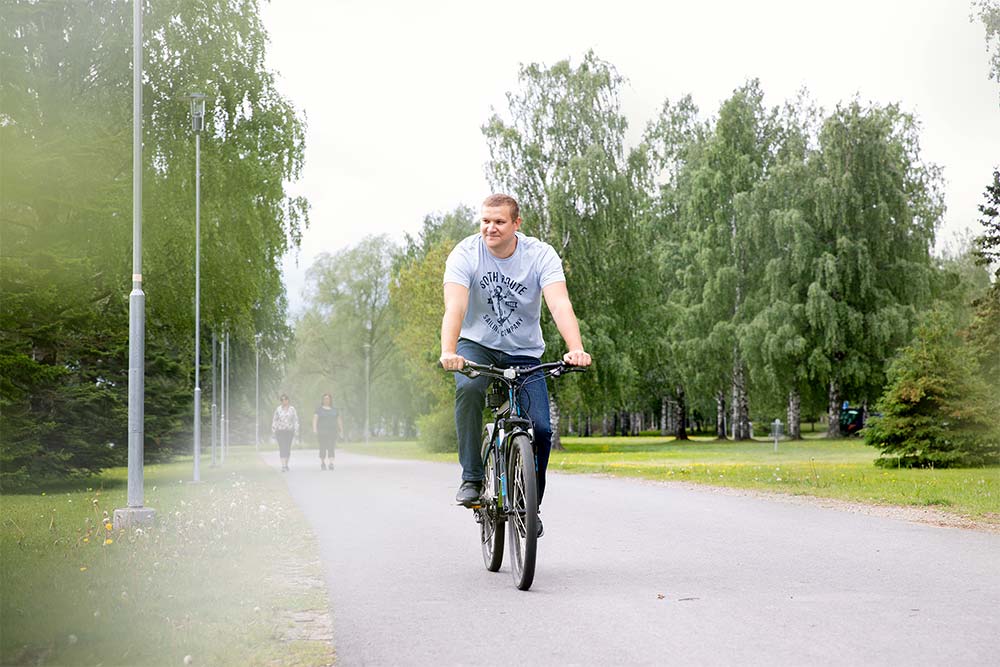 Evgeny Matyuhin is cycling